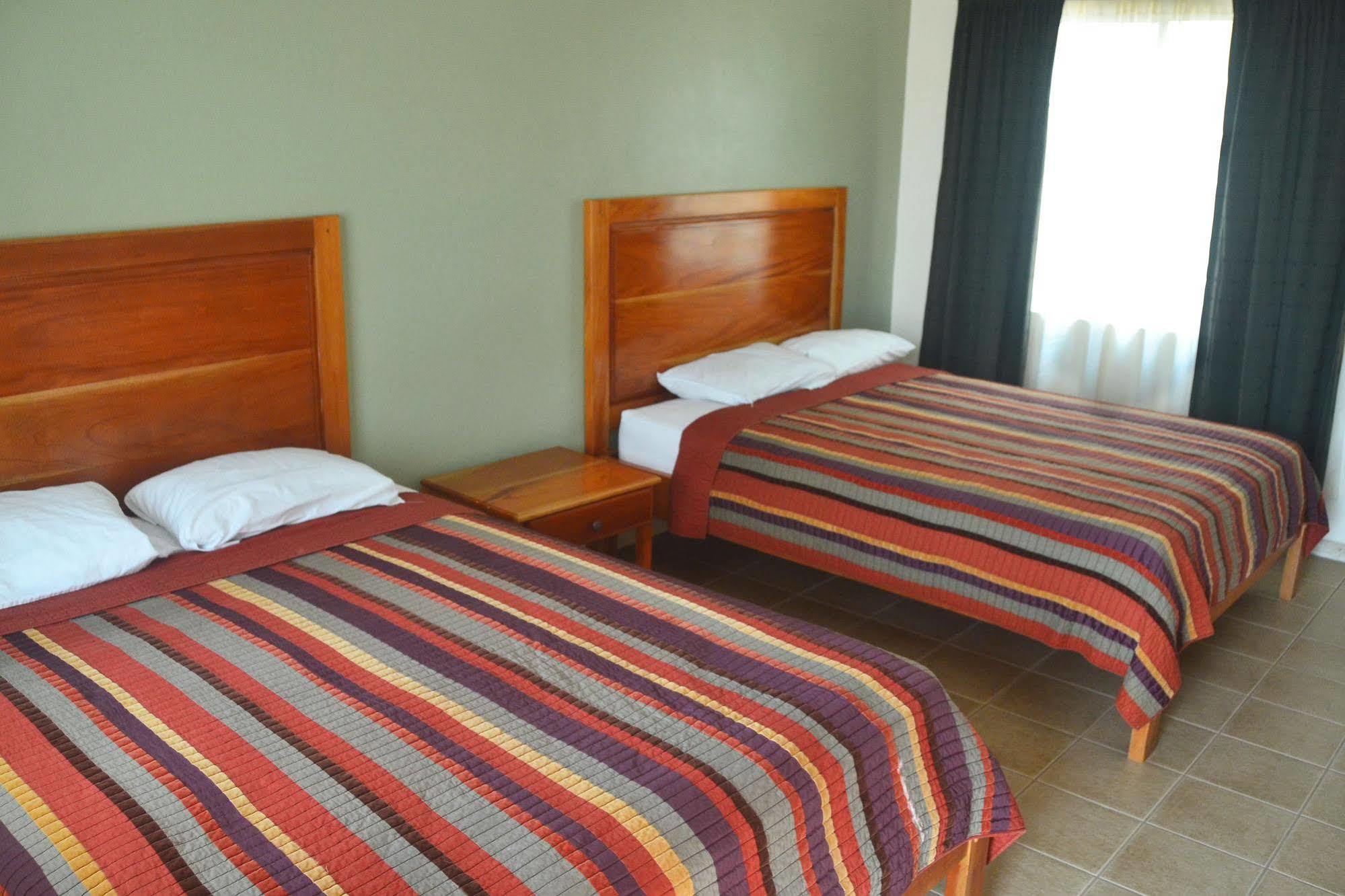 Hotel La Villa Quesada  Eksteriør bilde